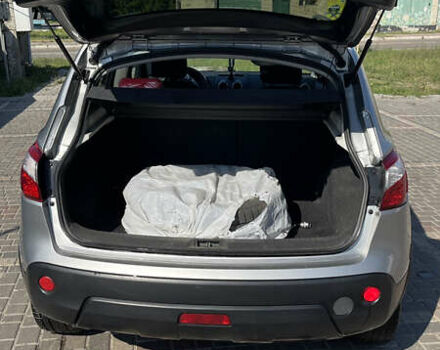 Серый Ниссан Кашкай, объемом двигателя 1.46 л и пробегом 241 тыс. км за 10300 $, фото 7 на Automoto.ua