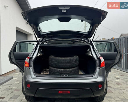 Серый Ниссан Кашкай, объемом двигателя 1.6 л и пробегом 222 тыс. км за 9900 $, фото 36 на Automoto.ua