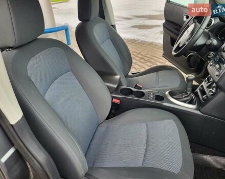 Серый Ниссан Кашкай, объемом двигателя 1.6 л и пробегом 231 тыс. км за 9999 $, фото 125 на Automoto.ua