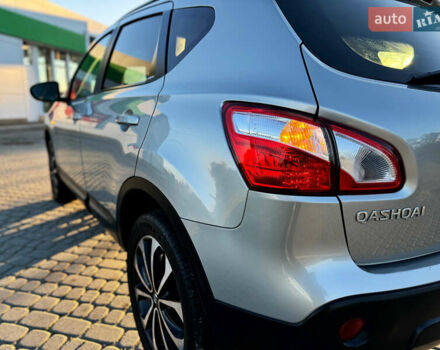 Серый Ниссан Кашкай, объемом двигателя 1.5 л и пробегом 200 тыс. км за 11699 $, фото 31 на Automoto.ua