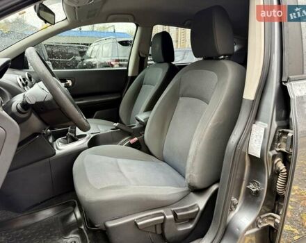Сірий Ніссан Кашкай, об'ємом двигуна 1.6 л та пробігом 128 тис. км за 9900 $, фото 7 на Automoto.ua