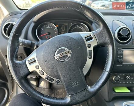 Серый Ниссан Кашкай, объемом двигателя 2 л и пробегом 100 тыс. км за 13000 $, фото 7 на Automoto.ua