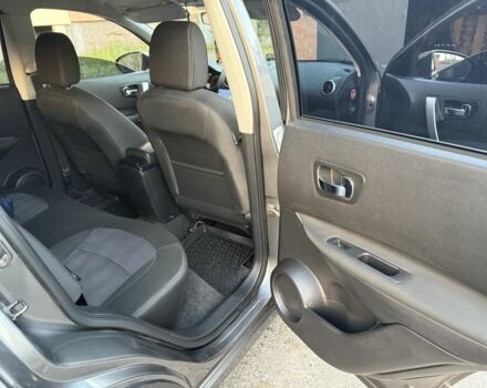 Серый Ниссан Кашкай, объемом двигателя 2 л и пробегом 203 тыс. км за 12400 $, фото 6 на Automoto.ua