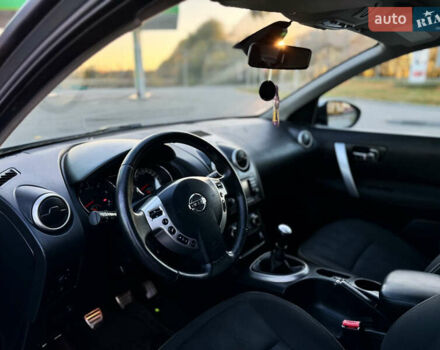 Серый Ниссан Кашкай, объемом двигателя 1.5 л и пробегом 200 тыс. км за 11599 $, фото 53 на Automoto.ua