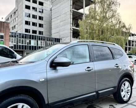 Серый Ниссан Кашкай, объемом двигателя 1.6 л и пробегом 234 тыс. км за 11400 $, фото 3 на Automoto.ua