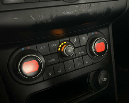 Сірий Ніссан Кашкай, об'ємом двигуна 1.5 л та пробігом 238 тис. км за 10499 $, фото 12 на Automoto.ua