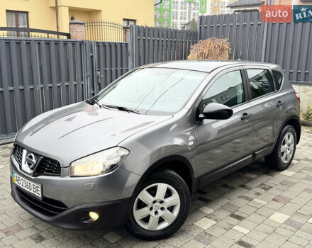 Серый Ниссан Кашкай, объемом двигателя 1.6 л и пробегом 222 тыс. км за 9900 $, фото 2 на Automoto.ua