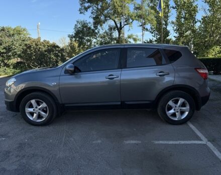 Серый Ниссан Кашкай, объемом двигателя 2 л и пробегом 203 тыс. км за 12400 $, фото 5 на Automoto.ua