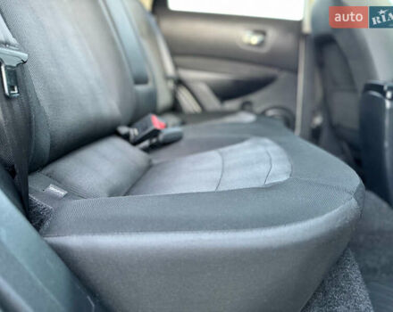 Серый Ниссан Кашкай, объемом двигателя 1.5 л и пробегом 200 тыс. км за 11699 $, фото 122 на Automoto.ua