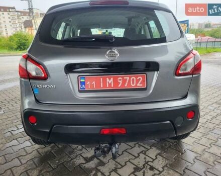 Серый Ниссан Кашкай, объемом двигателя 1.6 л и пробегом 231 тыс. км за 9999 $, фото 37 на Automoto.ua