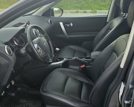 Серый Ниссан Кашкай, объемом двигателя 1.6 л и пробегом 246 тыс. км за 11600 $, фото 19 на Automoto.ua