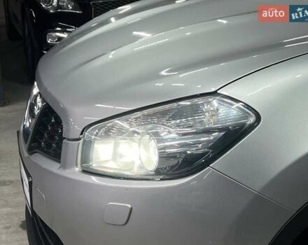 Серый Ниссан Кашкай, объемом двигателя 1.6 л и пробегом 82 тыс. км за 11500 $, фото 3 на Automoto.ua