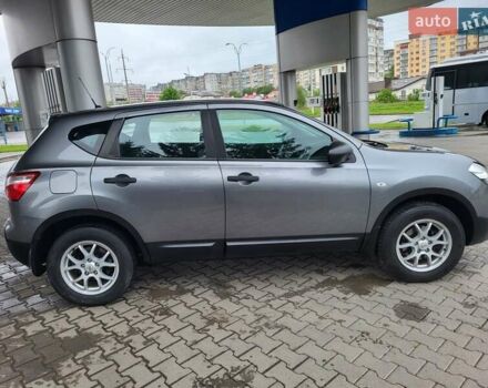 Серый Ниссан Кашкай, объемом двигателя 1.6 л и пробегом 231 тыс. км за 9999 $, фото 23 на Automoto.ua