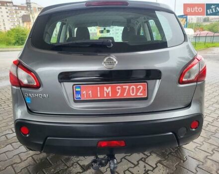 Серый Ниссан Кашкай, объемом двигателя 1.6 л и пробегом 231 тыс. км за 9999 $, фото 36 на Automoto.ua
