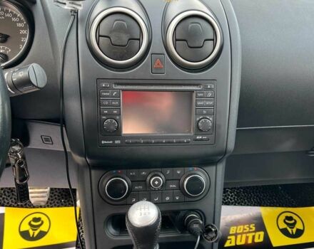 Сірий Ніссан Кашкай, об'ємом двигуна 1.6 л та пробігом 246 тис. км за 11800 $, фото 11 на Automoto.ua