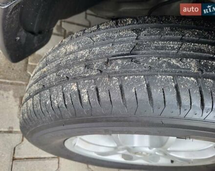 Серый Ниссан Кашкай, объемом двигателя 1.6 л и пробегом 231 тыс. км за 9999 $, фото 153 на Automoto.ua