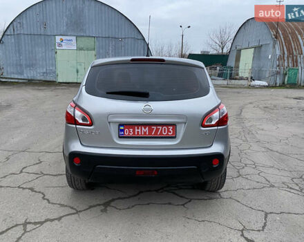 Серый Ниссан Кашкай, объемом двигателя 1.5 л и пробегом 174 тыс. км за 11190 $, фото 4 на Automoto.ua