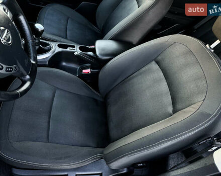 Серый Ниссан Кашкай, объемом двигателя 1.5 л и пробегом 200 тыс. км за 11599 $, фото 70 на Automoto.ua