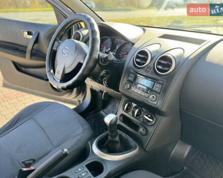 Серый Ниссан Кашкай, объемом двигателя 1.6 л и пробегом 222 тыс. км за 9450 $, фото 19 на Automoto.ua