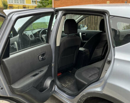 Серый Ниссан Кашкай, объемом двигателя 1.6 л и пробегом 217 тыс. км за 6500 $, фото 17 на Automoto.ua