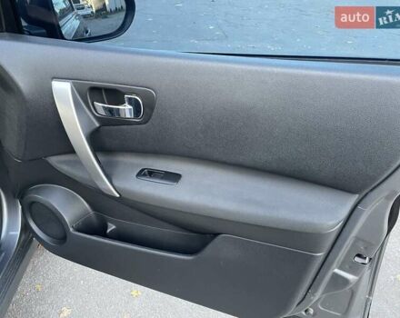 Сірий Ніссан Кашкай, об'ємом двигуна 1.6 л та пробігом 160 тис. км за 10900 $, фото 44 на Automoto.ua