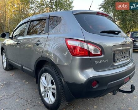 Серый Ниссан Кашкай, объемом двигателя 1.6 л и пробегом 160 тыс. км за 10900 $, фото 6 на Automoto.ua