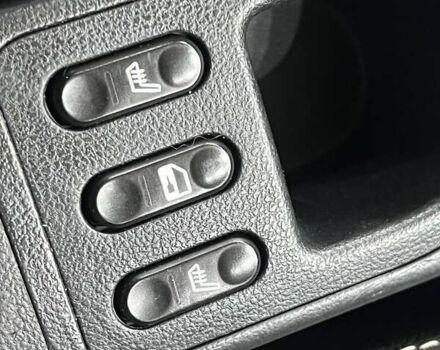 Серый Ниссан Кашкай, объемом двигателя 1.6 л и пробегом 82 тыс. км за 11500 $, фото 14 на Automoto.ua