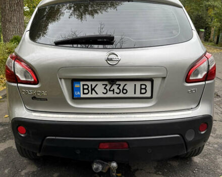 Серый Ниссан Кашкай, объемом двигателя 1.6 л и пробегом 226 тыс. км за 11000 $, фото 4 на Automoto.ua