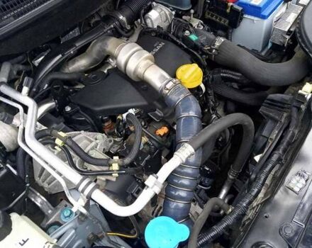 Серый Ниссан Кашкай, объемом двигателя 1.5 л и пробегом 243 тыс. км за 9950 $, фото 31 на Automoto.ua