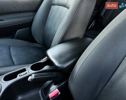 Серый Ниссан Кашкай, объемом двигателя 1.5 л и пробегом 200 тыс. км за 11699 $, фото 92 на Automoto.ua