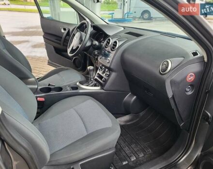 Серый Ниссан Кашкай, объемом двигателя 1.6 л и пробегом 231 тыс. км за 9999 $, фото 126 на Automoto.ua