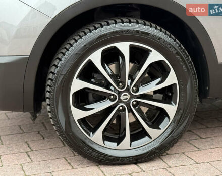 Сірий Ніссан Кашкай, об'ємом двигуна 1.6 л та пробігом 218 тис. км за 11999 $, фото 17 на Automoto.ua