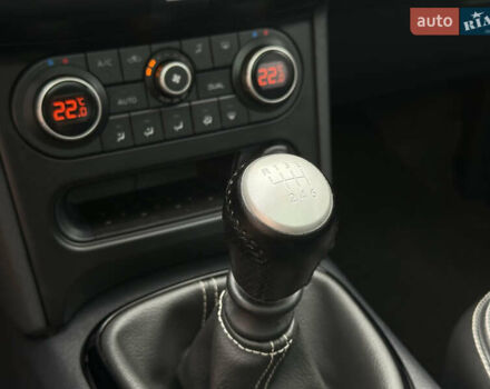 Сірий Ніссан Кашкай, об'ємом двигуна 1.6 л та пробігом 218 тис. км за 11999 $, фото 78 на Automoto.ua