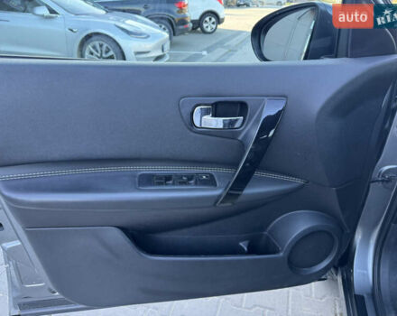 Серый Ниссан Кашкай, объемом двигателя 1.6 л и пробегом 224 тыс. км за 10900 $, фото 12 на Automoto.ua