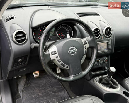 Серый Ниссан Кашкай, объемом двигателя 1.6 л и пробегом 169 тыс. км за 11900 $, фото 13 на Automoto.ua