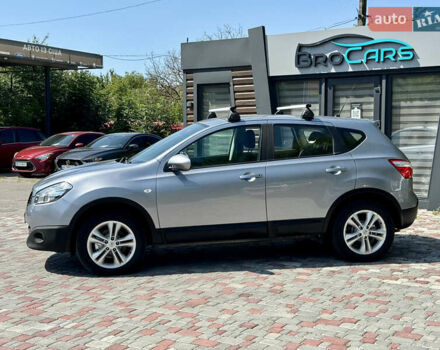 Сірий Ніссан Кашкай, об'ємом двигуна 1.6 л та пробігом 200 тис. км за 9999 $, фото 5 на Automoto.ua