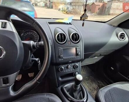 Сірий Ніссан Кашкай, об'ємом двигуна 2 л та пробігом 143 тис. км за 13500 $, фото 1 на Automoto.ua