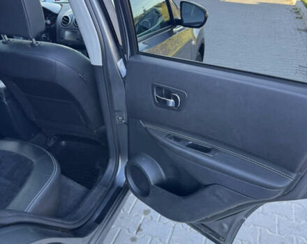 Серый Ниссан Кашкай, объемом двигателя 1.6 л и пробегом 224 тыс. км за 10900 $, фото 21 на Automoto.ua