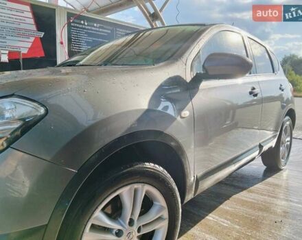 Сірий Ніссан Кашкай, об'ємом двигуна 1.46 л та пробігом 261 тис. км за 10800 $, фото 3 на Automoto.ua