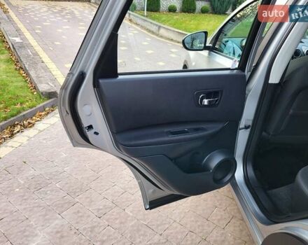 Серый Ниссан Кашкай, объемом двигателя 1.6 л и пробегом 227 тыс. км за 10850 $, фото 21 на Automoto.ua