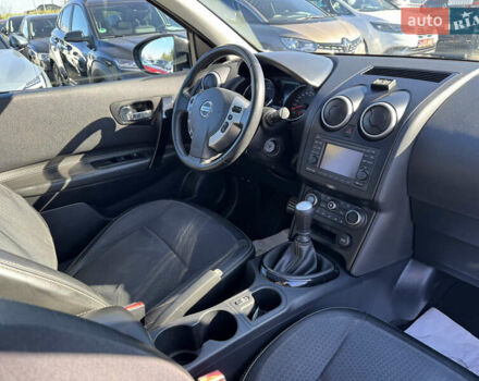 Сірий Ніссан Кашкай, об'ємом двигуна 1.6 л та пробігом 257 тис. км за 11700 $, фото 29 на Automoto.ua