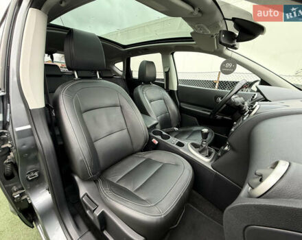 Серый Ниссан Кашкай, объемом двигателя 1.6 л и пробегом 169 тыс. км за 11900 $, фото 18 на Automoto.ua