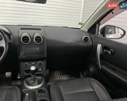 Серый Ниссан Кашкай, объемом двигателя 1.6 л и пробегом 202 тыс. км за 11950 $, фото 69 на Automoto.ua