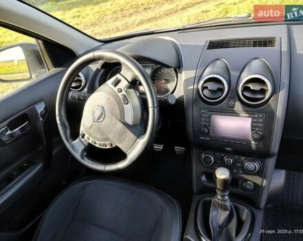 Сірий Ніссан Кашкай, об'ємом двигуна 1.6 л та пробігом 182 тис. км за 11950 $, фото 12 на Automoto.ua