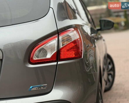 Сірий Ніссан Кашкай, об'ємом двигуна 1.6 л та пробігом 218 тис. км за 11999 $, фото 49 на Automoto.ua