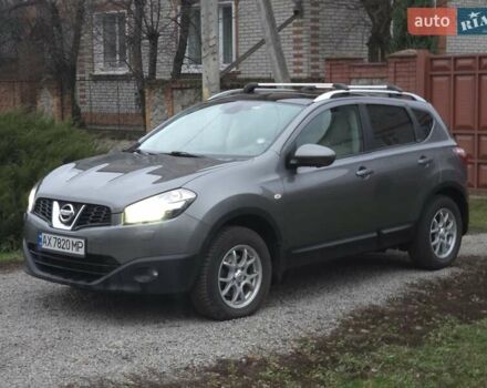 Сірий Ніссан Кашкай, об'ємом двигуна 1.46 л та пробігом 206 тис. км за 11999 $, фото 4 на Automoto.ua