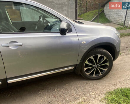 Серый Ниссан Кашкай, объемом двигателя 1.6 л и пробегом 254 тыс. км за 12500 $, фото 6 на Automoto.ua