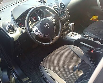 Сірий Ніссан Кашкай, об'ємом двигуна 2 л та пробігом 200 тис. км за 11300 $, фото 2 на Automoto.ua