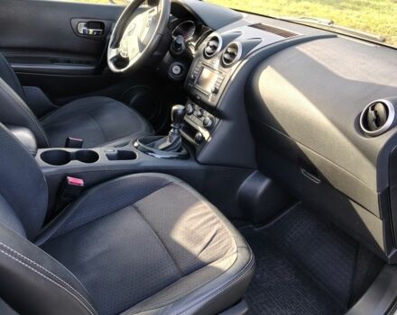 Серый Ниссан Кашкай, объемом двигателя 1.6 л и пробегом 182 тыс. км за 11950 $, фото 5 на Automoto.ua