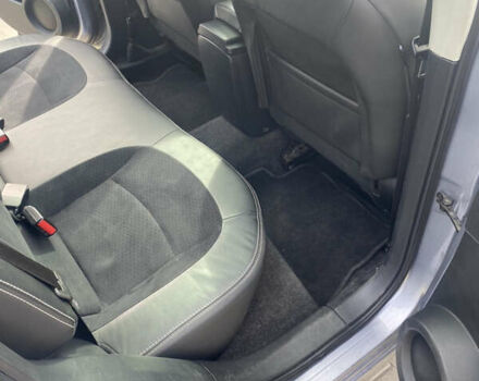 Сірий Ніссан Кашкай, об'ємом двигуна 1.6 л та пробігом 254 тис. км за 11600 $, фото 13 на Automoto.ua